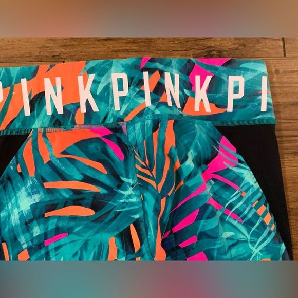 PINK VS TROPICAL FERN PRINT ULTIMATE LEGGINGS - Picture 10 of 10